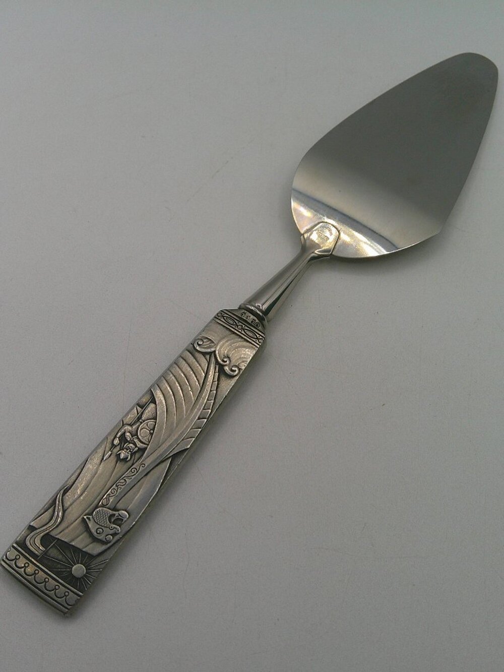 Vintage 1960s Harddanger  silver plated Konge-Tinn Collection Cake Server 11"